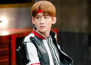 白敬亭化妆师爆料了吗视频,化妆师爆料幕后故事